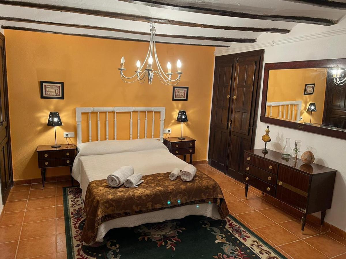 Casa Rural Vicenta 1750 Albentosa المظهر الخارجي الصورة